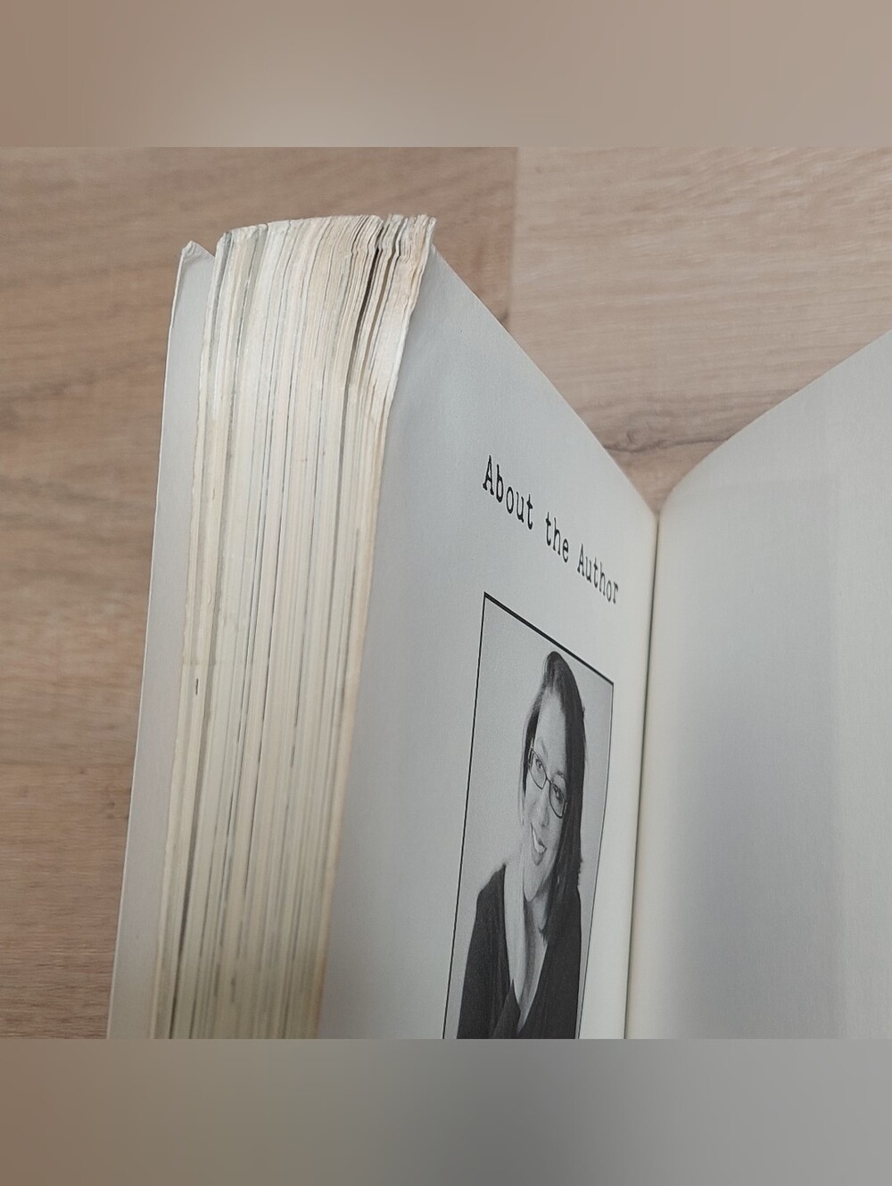 Hello Neighbor. Paperback Book 📖 - Picture 16 of 16